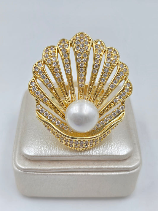 O -  Shell-shaped Ring