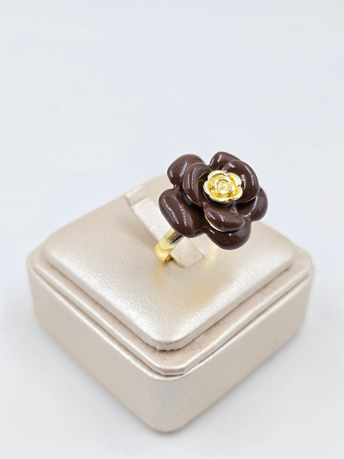 O - A Pair of Flower-shaped Earring