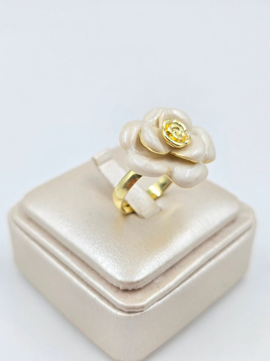 O - A Pair of Flower-shaped Earring
