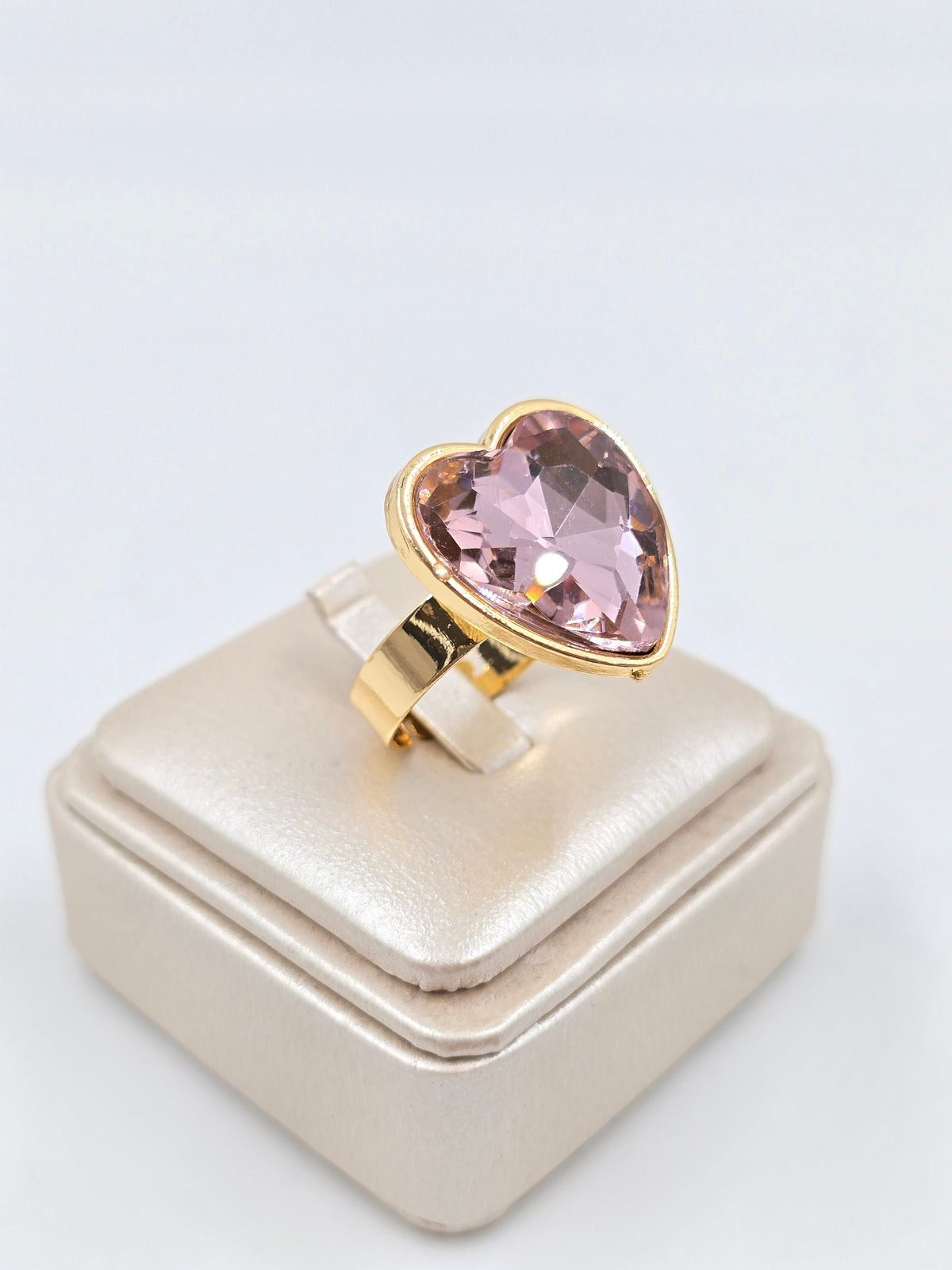 O - Gemstone Heart Ring