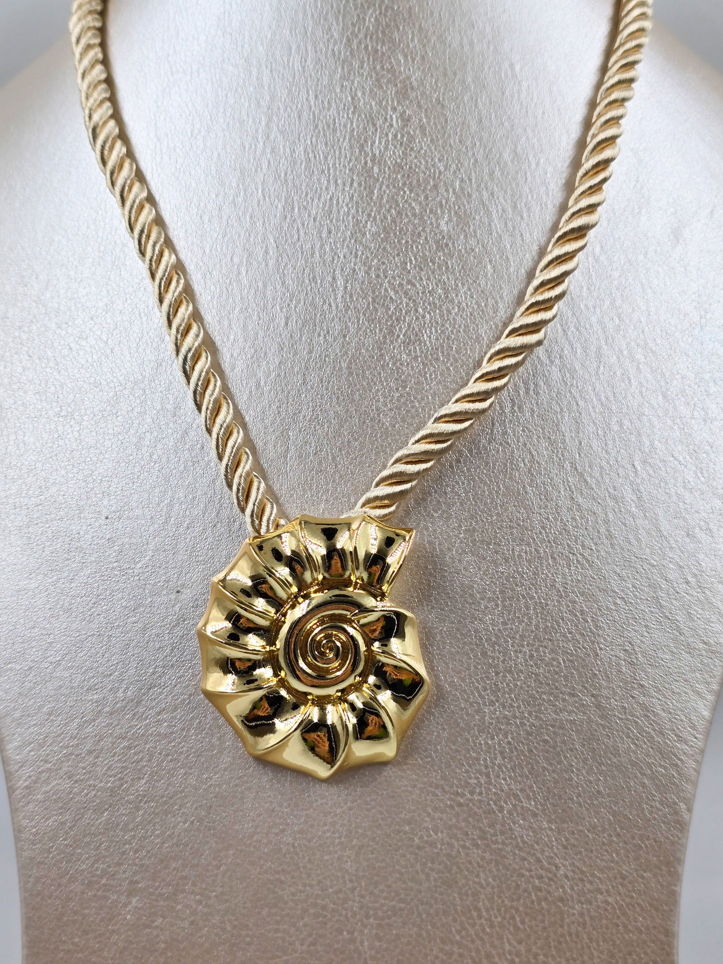 Rope Necklace with Shell Pendant