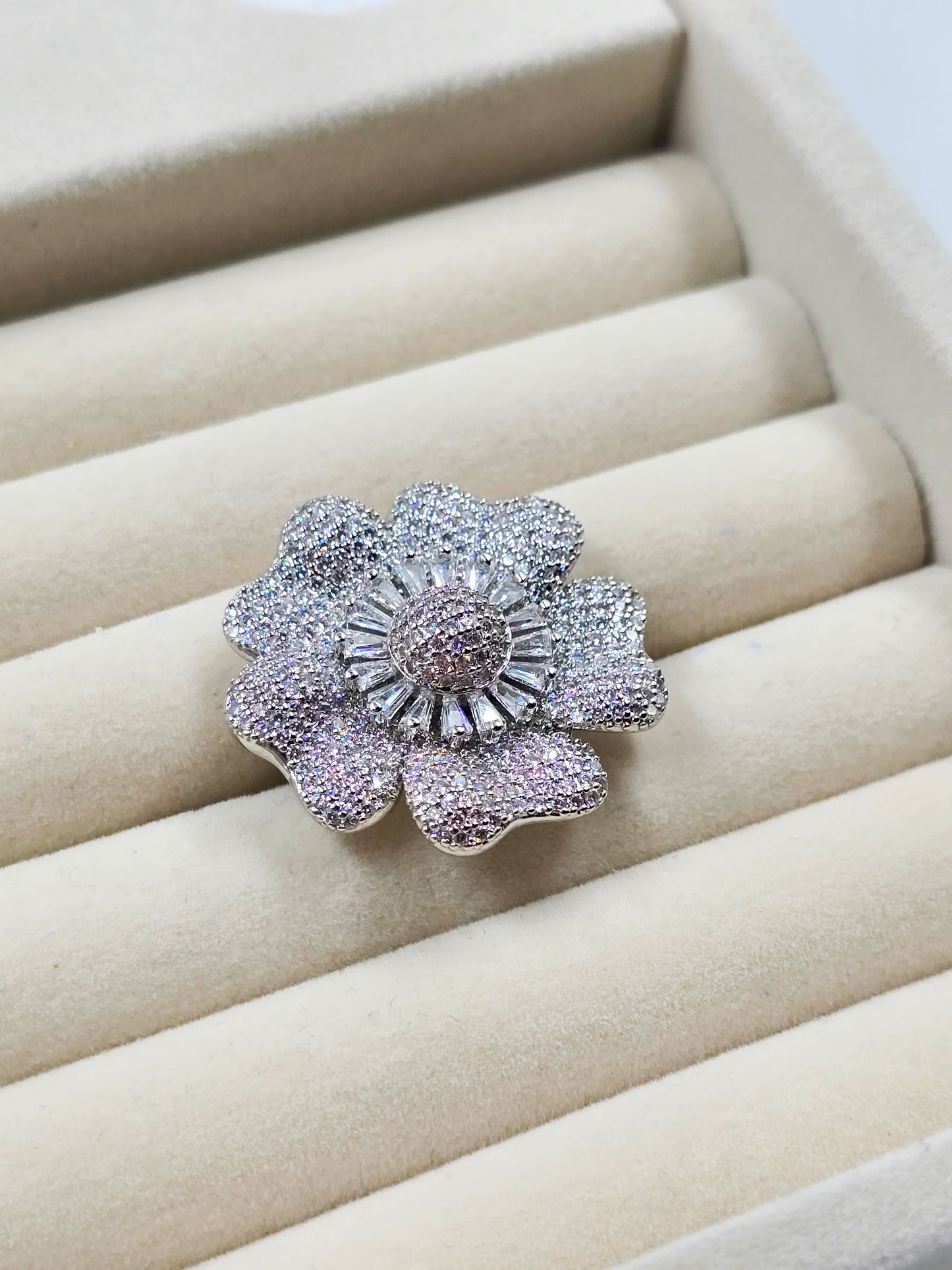 Statement Flower Ring